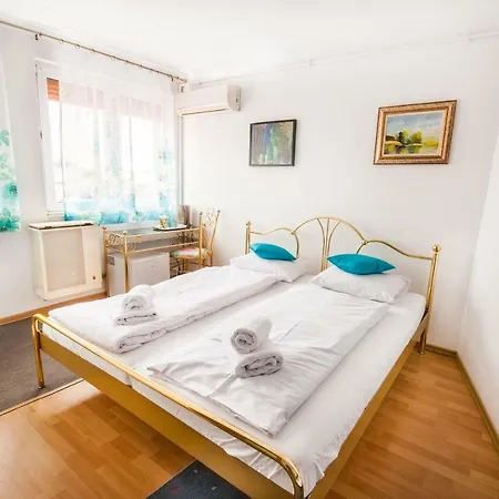 Apartament Tribunei
